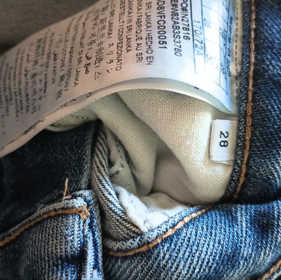 RARE Vintage Guess  Embroidered Graffiti Jeans, Y2K, Grunge,  28/26, Destroyed!! - Picture 12 of 13